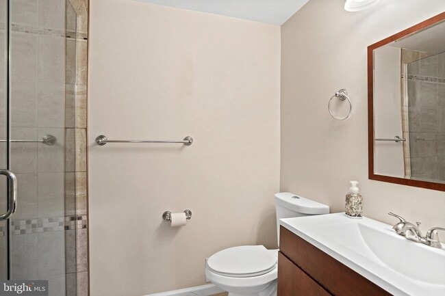 Building Photo - 2712 Advent Ct S