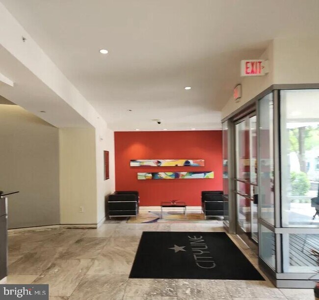 Building Photo - 4101 Albemarle St NW