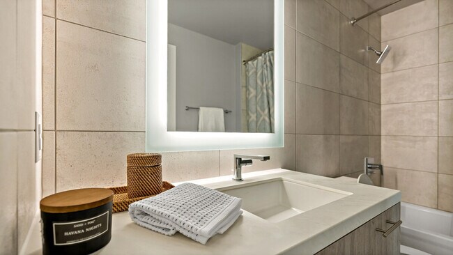 Building Photo - 1915 7th St NW