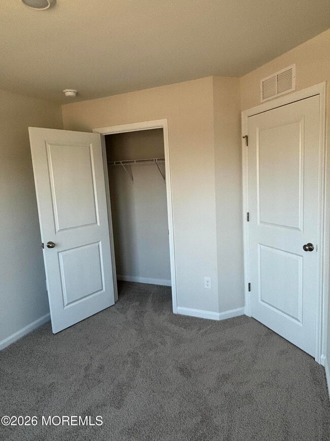 Building Photo - 17 Bay Breeze Dr