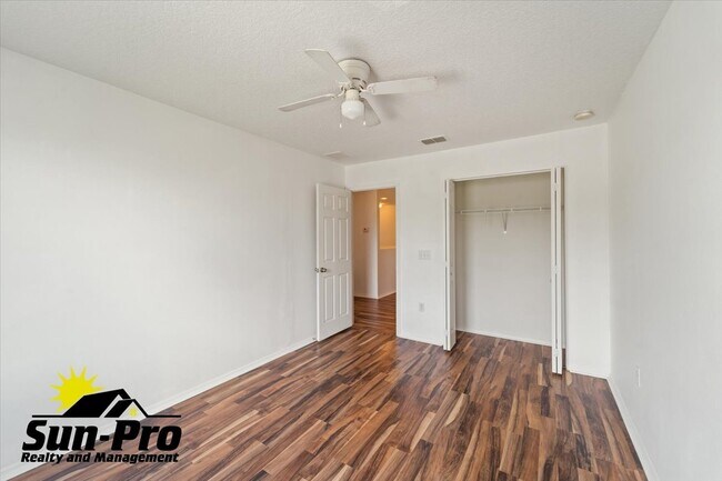 Building Photo - 313 Bayberry Lakes Blvd