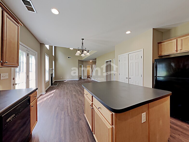 Building Photo - 1793 Brandemere Dr SW