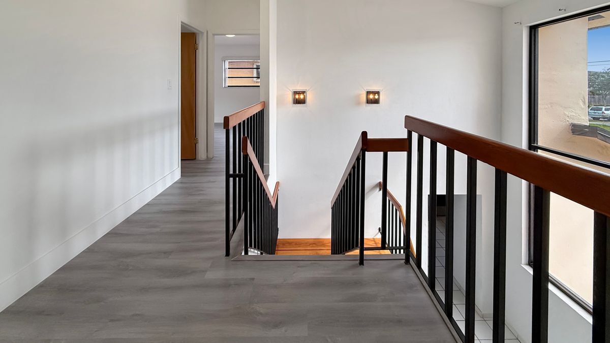 Building Photo - 8877 SW 36th St