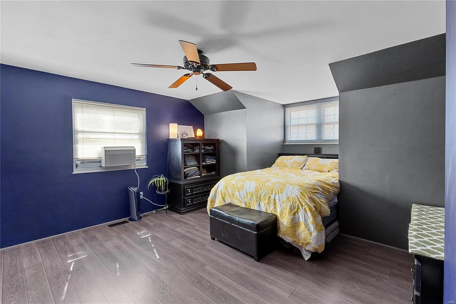 Upstairs Bedroom - 5 Gloria Ln