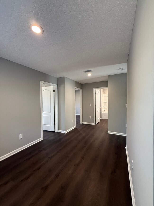 Building Photo - 117 Bass Ln