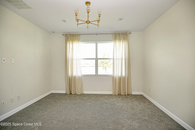 Building Photo - 1832 Marigold Trl NW