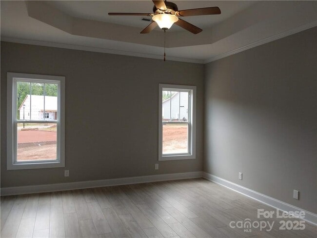 Building Photo - 835 Wisteria Wy