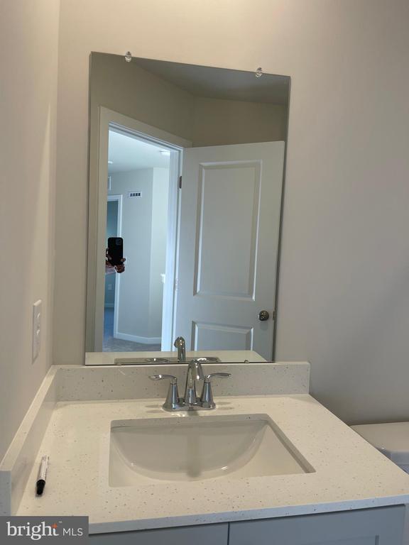 Building Photo - 130 Abramo Victor Dr