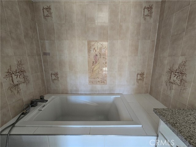 Building Photo - 2440 Penmar Ave