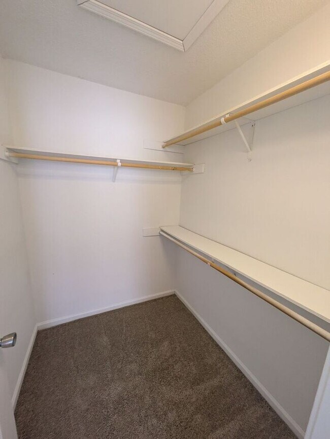 Building Photo - 2BD/1BA Unit at The Squires in Newton, NC
