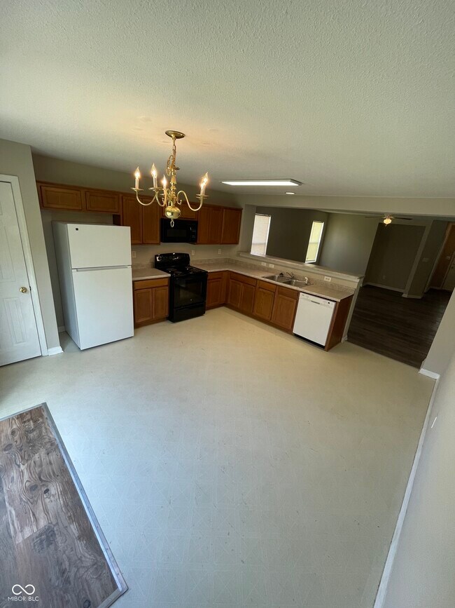 Building Photo - 3836 Hornickel Dr