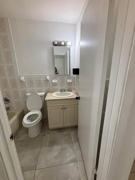 Building Photo - 2148 NW 57th Ave