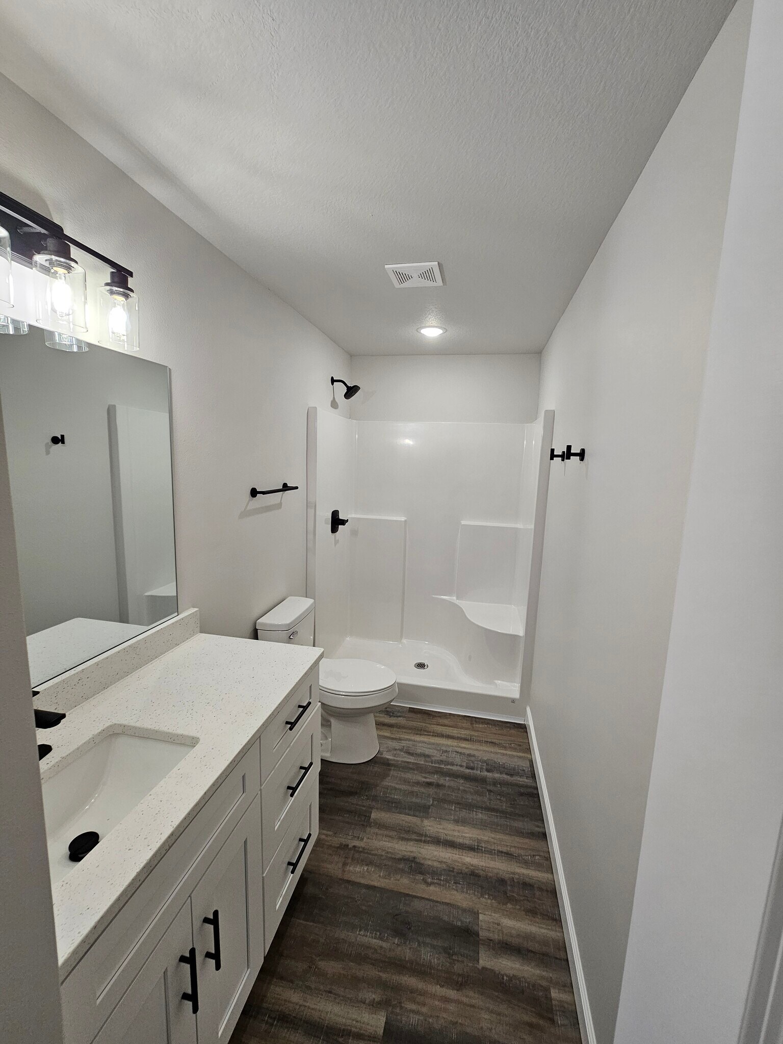 Building Photo - 357 SE 70 Rd