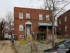 Building Photo - The Duplexes at 45th and Eads