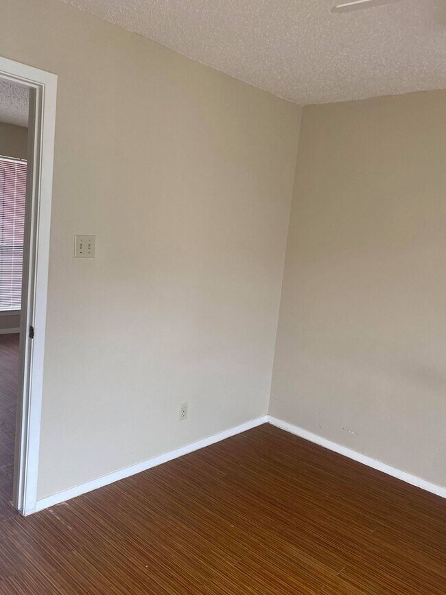 Building Photo - Sunchase 209 N/M