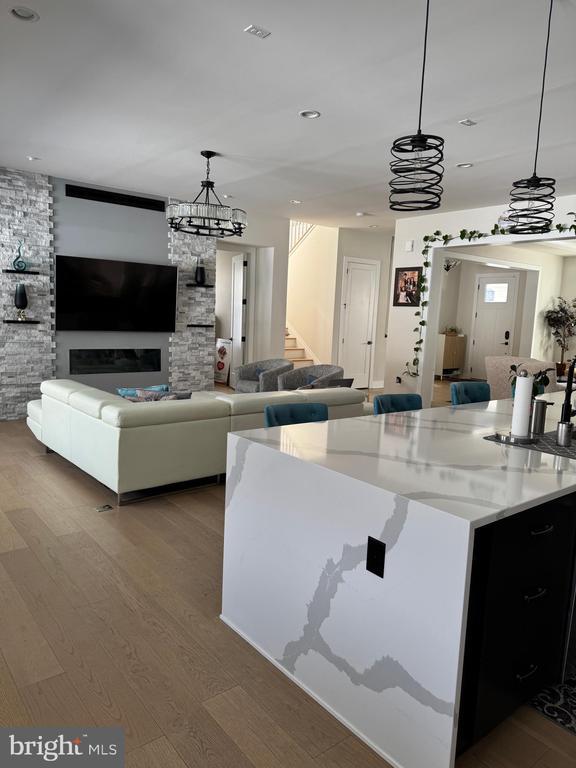 Building Photo - 125 Maggie Ln