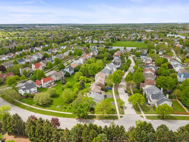 Building Photo - 3404 Interlochen Ln
