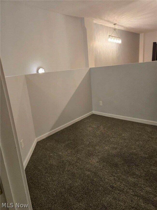 Building Photo - 408 W St Clair Ave