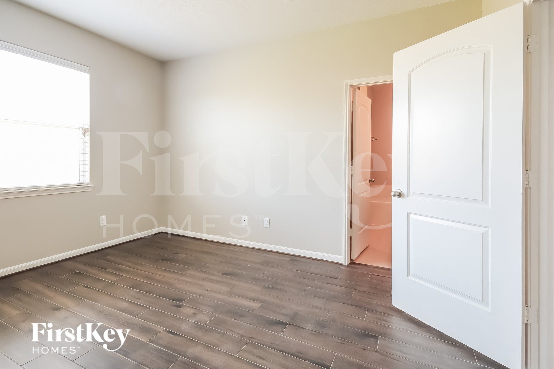 Building Photo - 20802 Echo Manor Dr