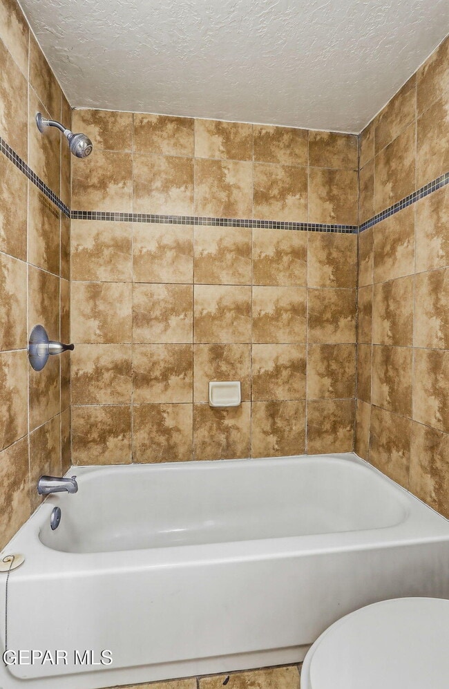 Building Photo - 4433 N Stanton St