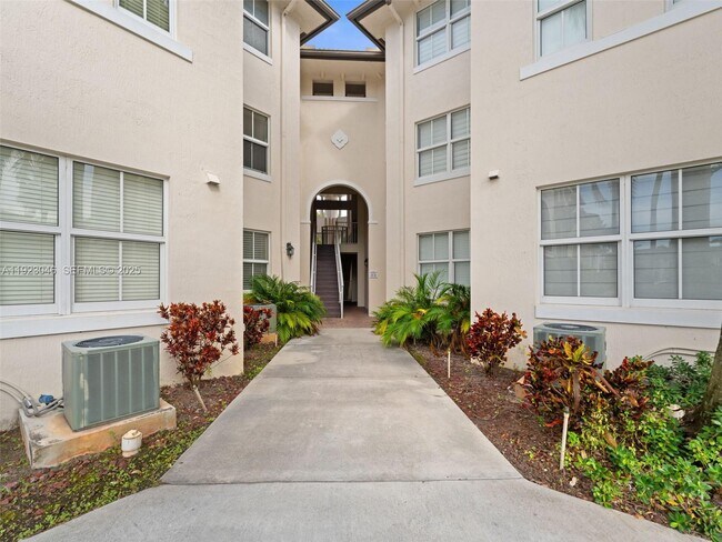 Building Photo - 11603 NW 89th St