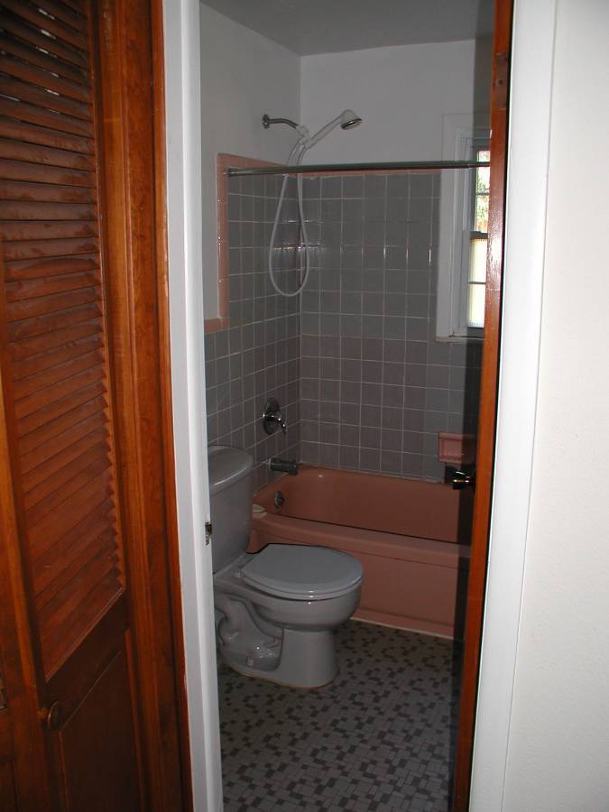 Building Photo - 29 Knapp Ave