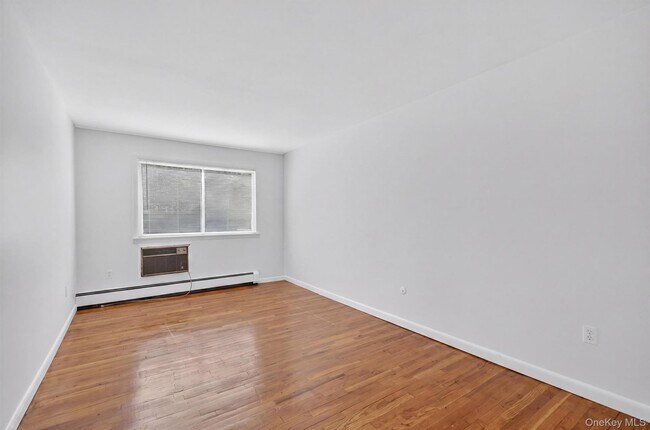 Building Photo - 810 Blooming Grove Turnpike