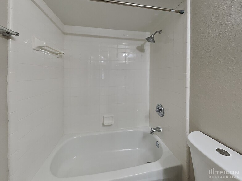 Building Photo - 12895 Downstream Cir