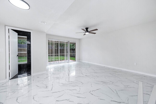 Building Photo - 1610 Richvale Ln