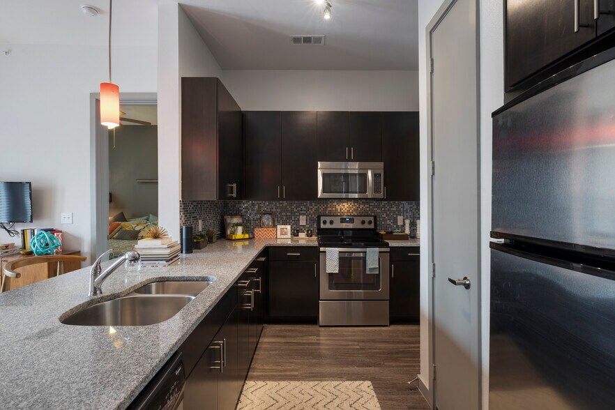 Century Medical District 6162 Maple Ave Dallas TX 75235 Apartment