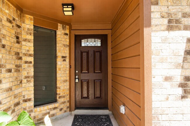 Building Photo - 15 Mallard Glen Pl