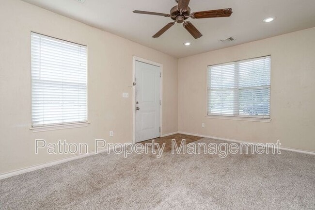 Building Photo - 3501 S Van Buren St