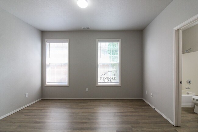Building Photo - 3 Bedroom, 2 Bath Home in Pasco