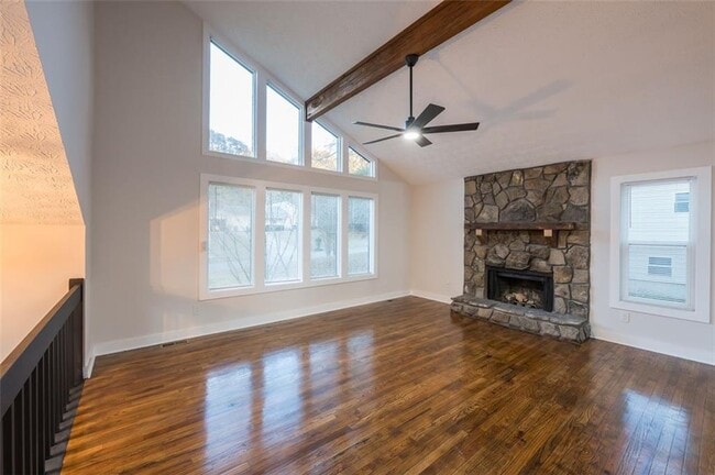 Building Photo - 237 Park Ave