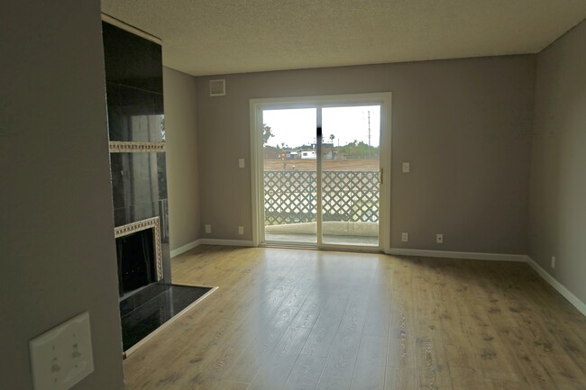 balcony off living room - 3259 Bramson Pl