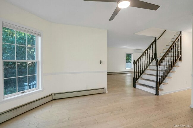 Building Photo - 75 Woodcrest Ave
