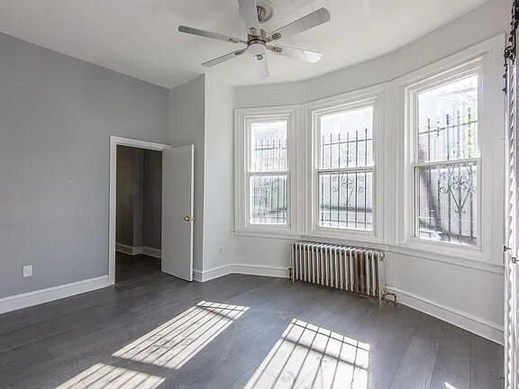 Building Photo - 4843 Walton Ave