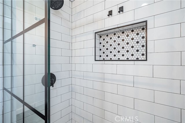 Building Photo - 25712 Le Parc