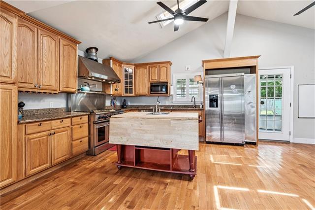 Building Photo - 9523 Palm St