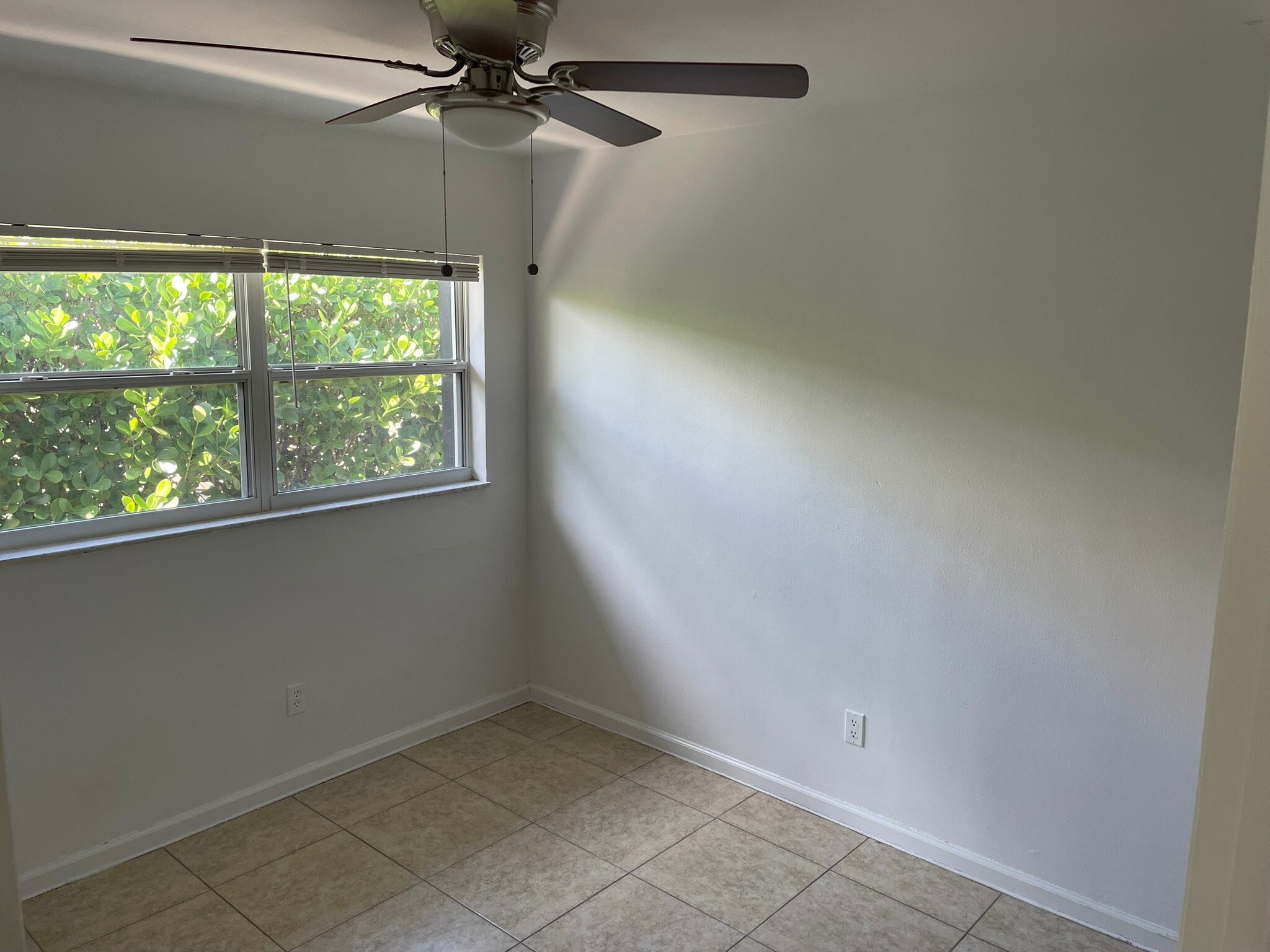 Building Photo - 627 92nd Ave N