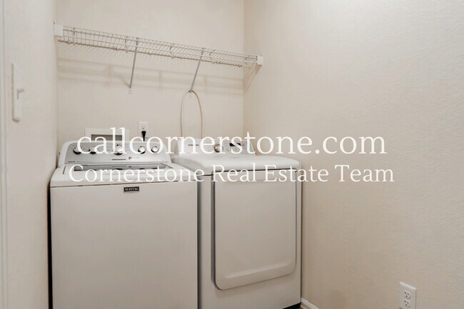 Building Photo - 2138 Phillips Alley