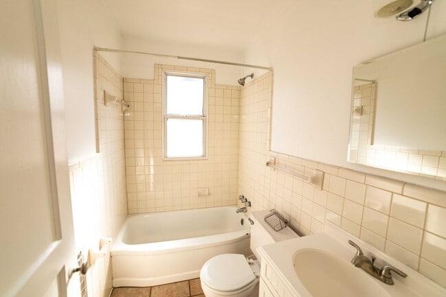 Building Photo - 3Bed/2Bath home in Whitebridge