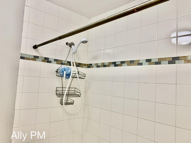 Building Photo - 2383 Austin Dr