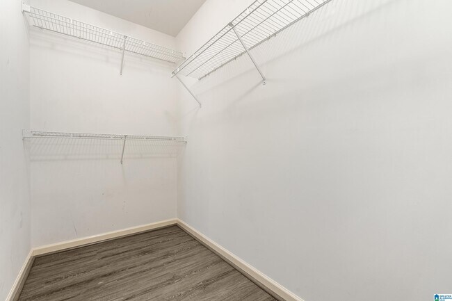 Building Photo - 114 Hayesbury Ln