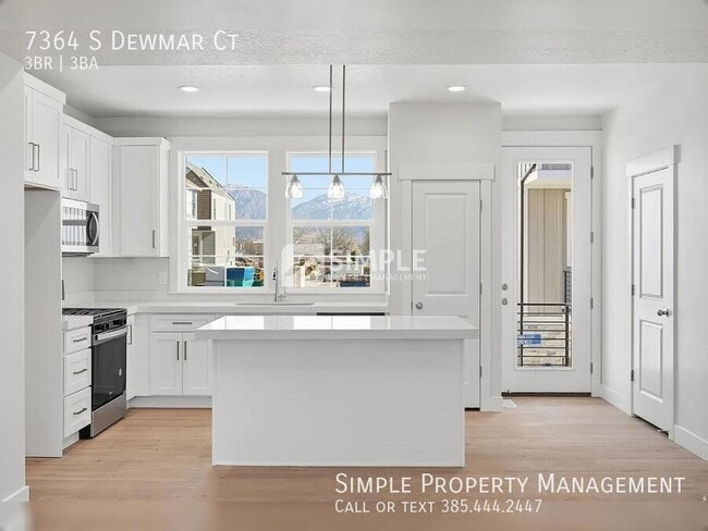 Building Photo - 7364 S Dewmar Ct