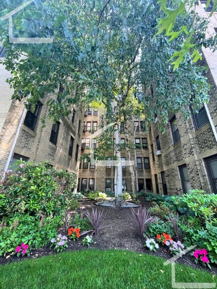 Building Photo - 1662 Commonwealth Ave