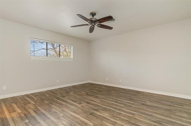 Building Photo - 3 Oak Village Dr