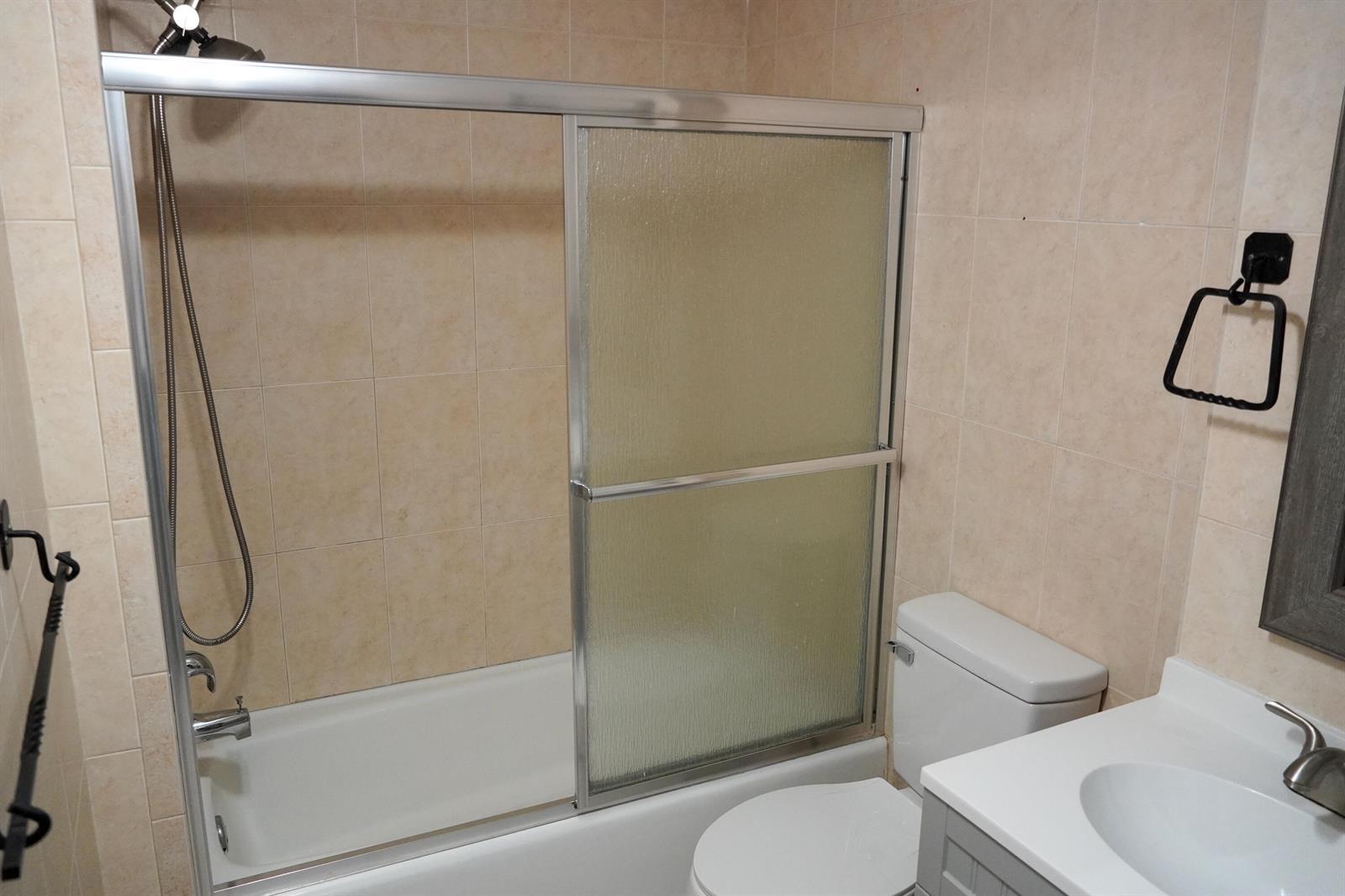 Building Photo - 3720 N Pine Island Rd