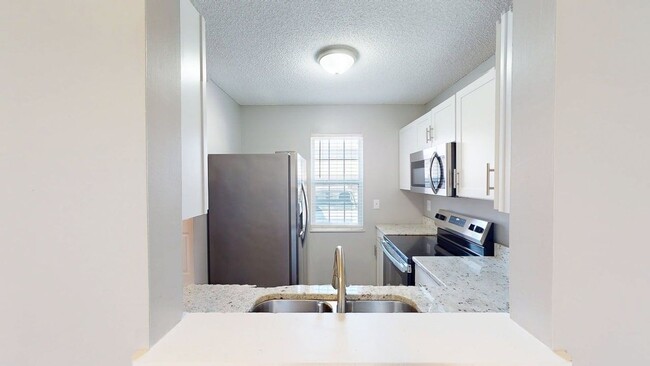 Building Photo - 1778 Ridgebury Dr