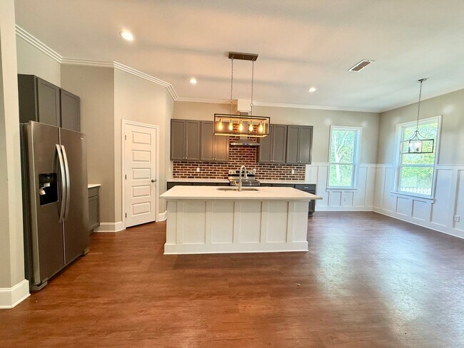 Building Photo - Elegant 4-bedroom in Bullard Creek Ranch!